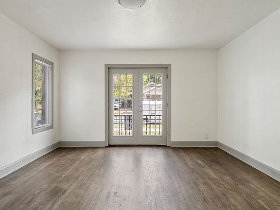 4th image of 1128 S Rockford Ave APT 2