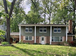 6710 Red Jacket Rd, Springfield, VA 22152