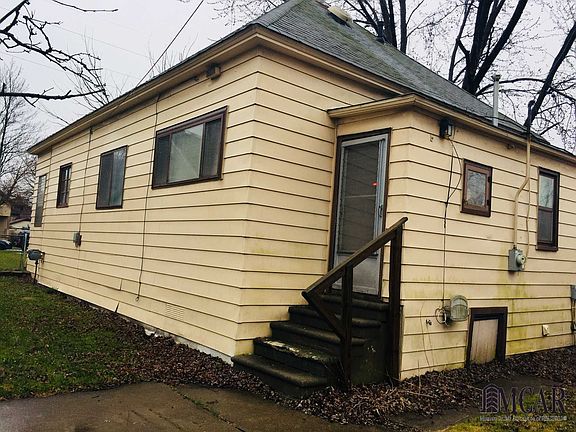 4th image of 826 Orange St