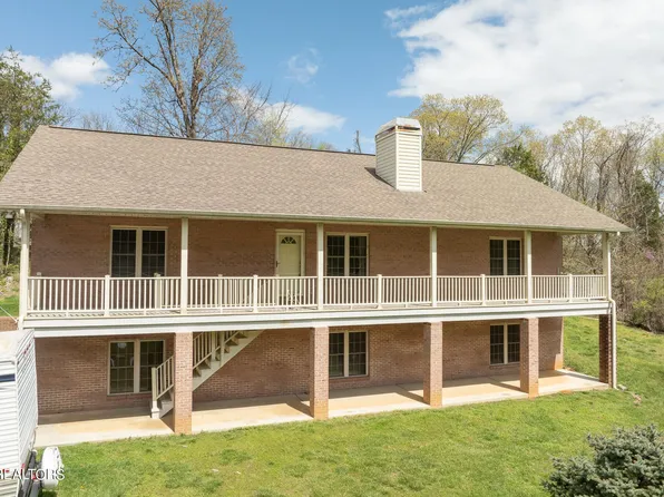 692 Emerald Ave, Kodak, TN 37764