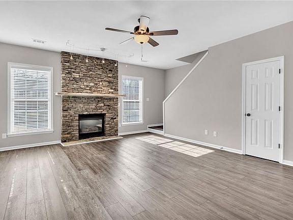 4th image of 5355 Medlock Corners Dr