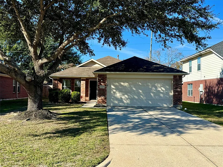 20111 Sweet Magnolia Pl — Photo 1