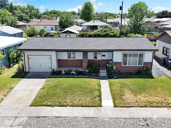 827 S Juniper Drive, Moses Lake, WA 98837