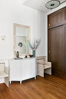 Sold by Compass | media 5