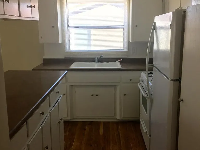 16462 Pacific Coast Hwy — Photo 4