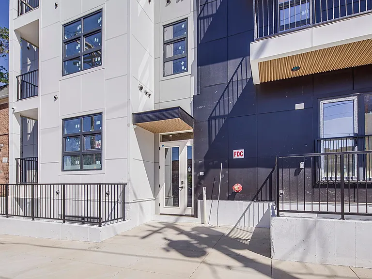 317 Kennedy St — Photo 18