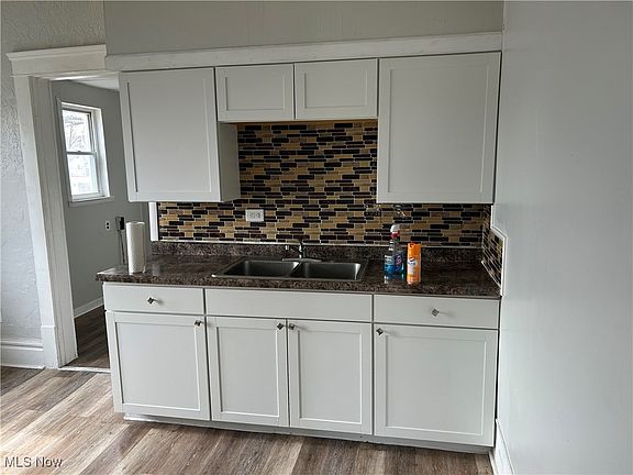 4th image of 1314 Lakeshore Blvd