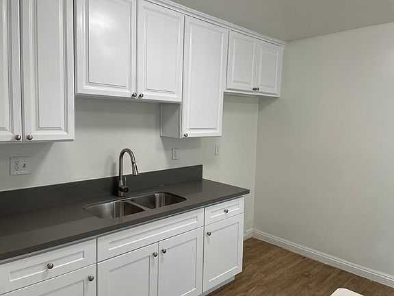 2nd image of 231 S McPherrin Ave APT C