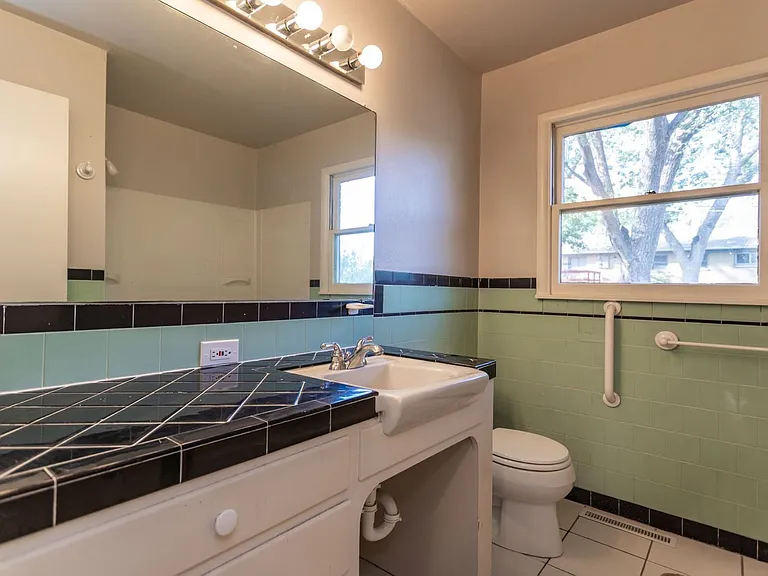 614 Ramona Ave — Photo 20