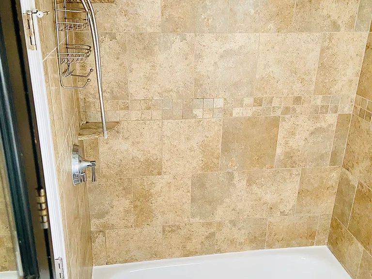 641 S Avenue 59 — Photo 22