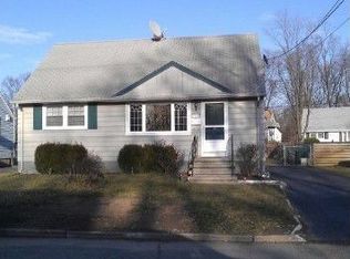 70 Parkway, Little Falls, NJ 07424