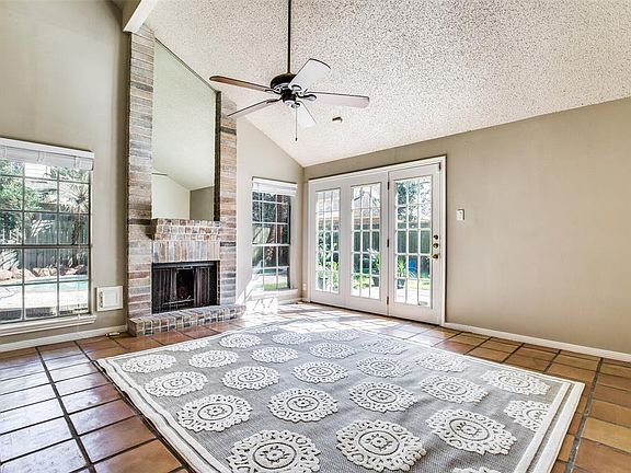 5th image of 8414 Lake Crystal Dr