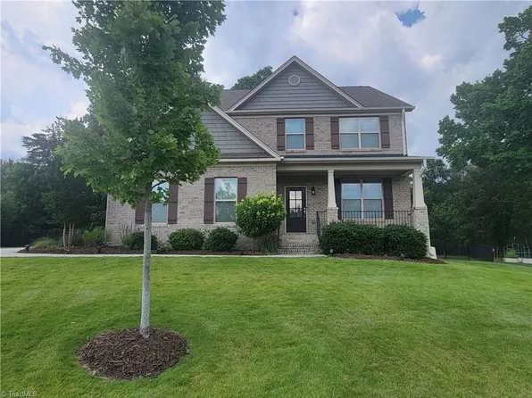 1320 Trafalgar Dr, High Point, NC 27265