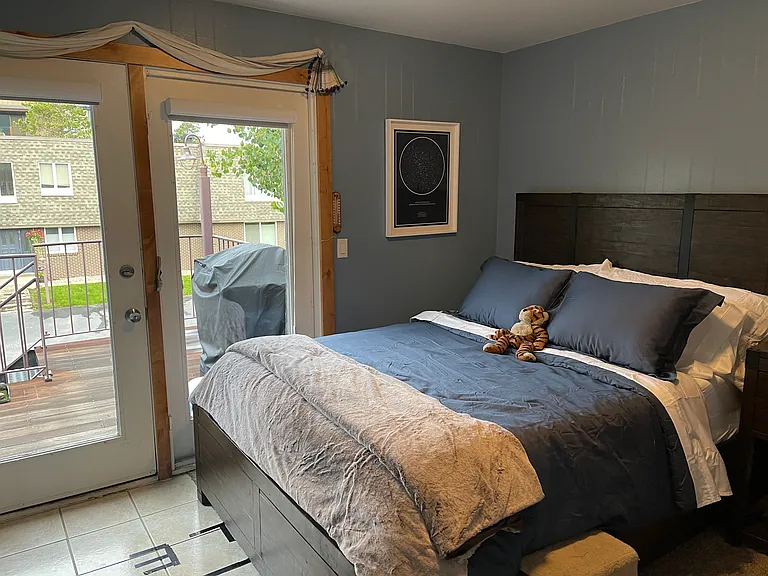 240 E La Bonte St #21 — Photo 15