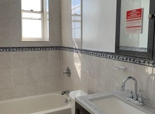 32-15 43rd St, Astoria, NY 11103