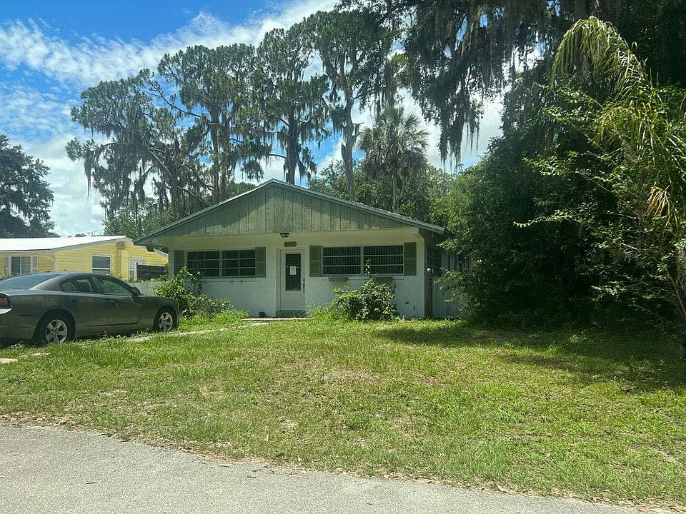 2nd image of 5030 Pineapple St