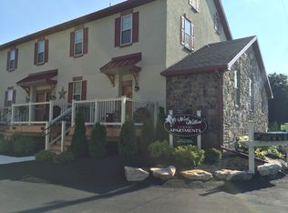 21 Sprecher Rd APT 1, Willow Street, PA 17584