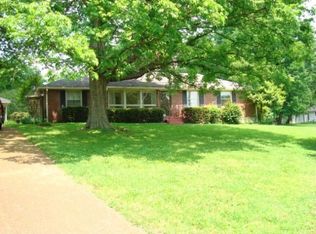 4036 Sussex Dr, Nashville, TN 37207