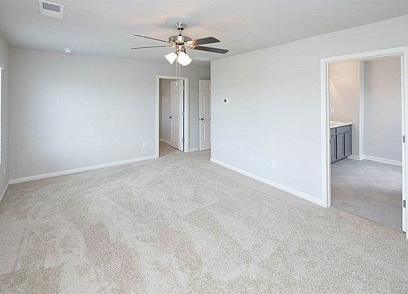 4th image of 4024 Sorensten Dr