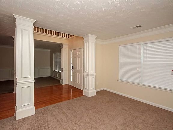 2nd image of 1221 Polk Xing