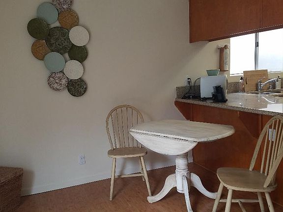 5th image of 2023 Diamond St #C