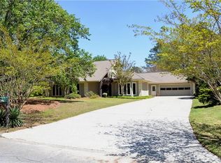 12505 Silver Fox Ct, Roswell, GA 30075