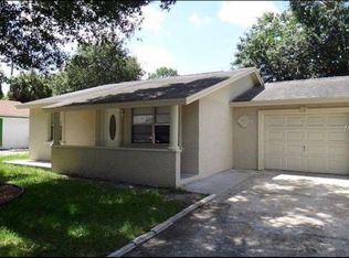 10104 Royal Acres Ct, Tampa, FL 33615