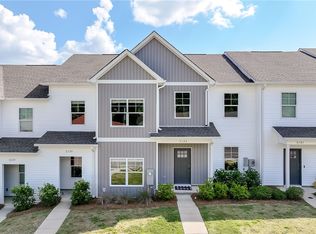 2133 Cobblestone Dr, Opelika, AL 36804