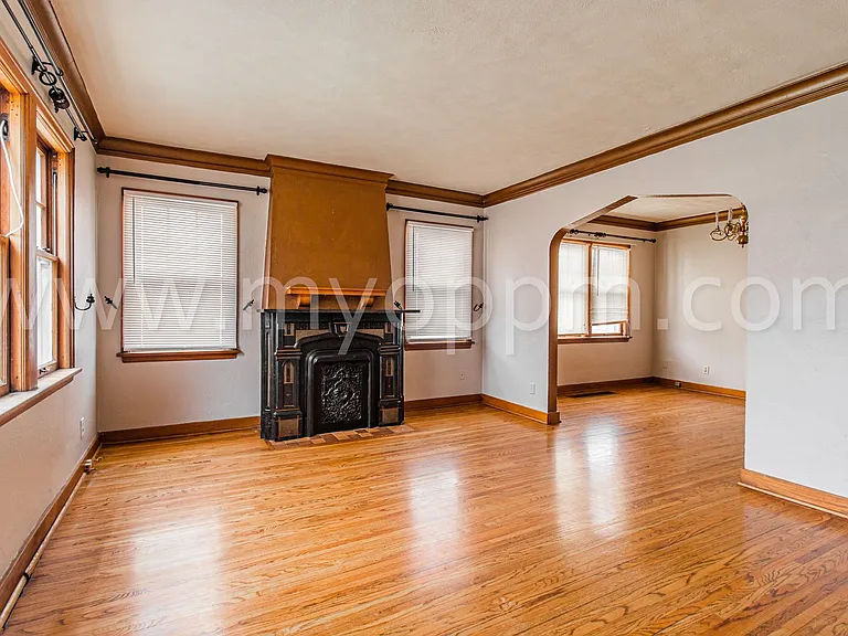 513 N 41st Ave — Photo 3