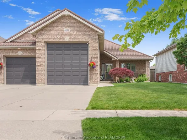 29 Morning Glory Ln, Chatham Kent, ON N7L 5R5