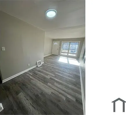 3 bed, 1000 sqft, $1,500 — Photo 4