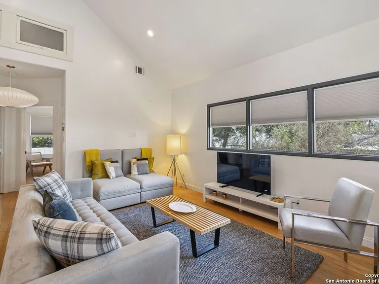 227 Claudia St #3 — Photo 27