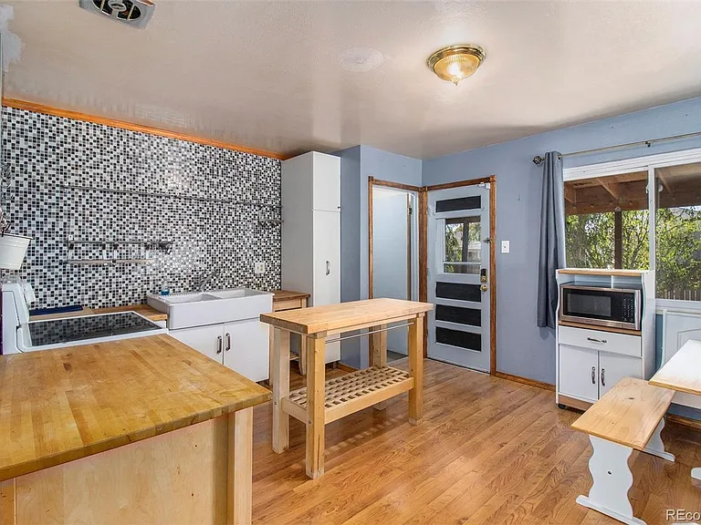 3724 Sheffield Ln — Photo 5