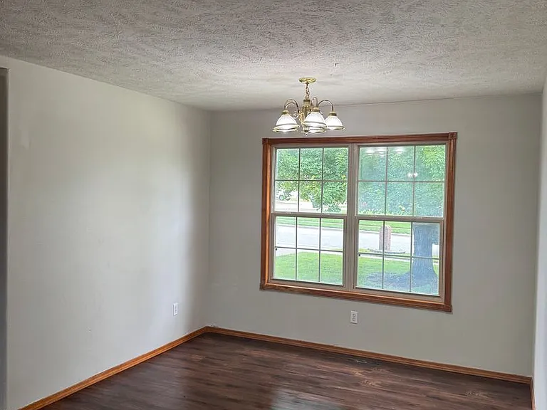 4422 W Tarkio St — Photo 7