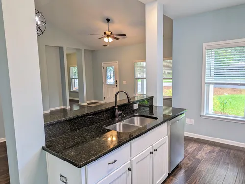 218 Port Royal Dr Photo 1