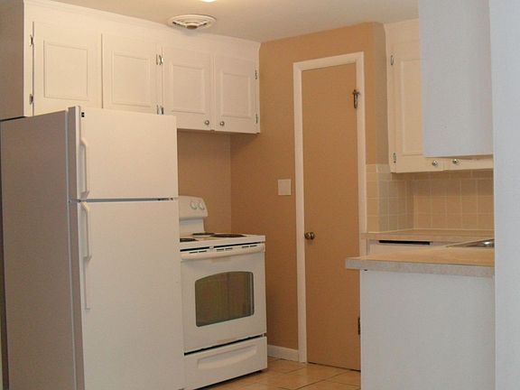 Kitchen also has nice sized pantry