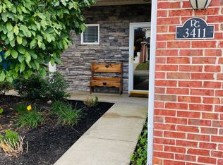 3411 Pinnacle Gardens Dr, Louisville, KY 40245