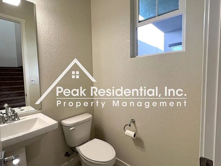 3283 Warbler Ct — Photo 12