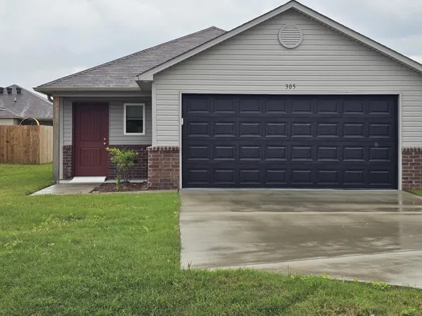 305 Rooster Rd, Conway, AR 72032