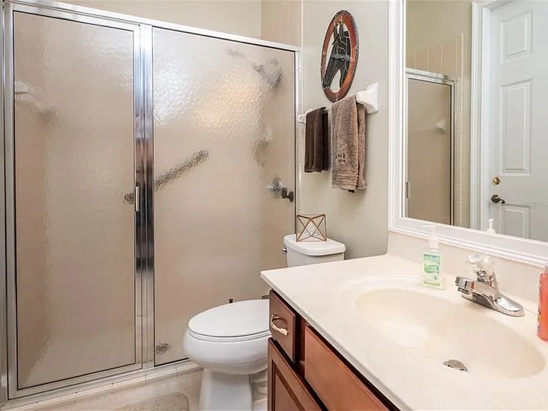 4541 NW 76th Ct — Photo 19