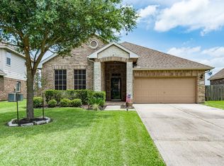 5115 Creekside Ave, Cove, TX 77523