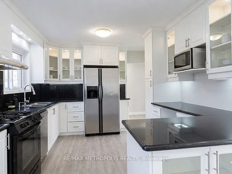 853 Douglas Ave — Photo 8