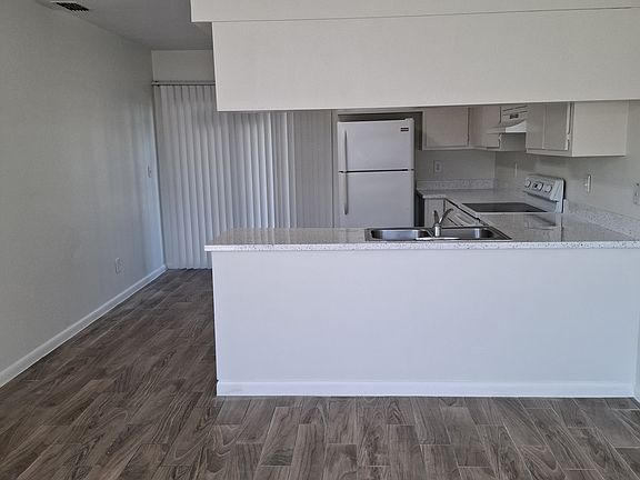 3rd image of 2906 Santa Barbara Blvd APT 1