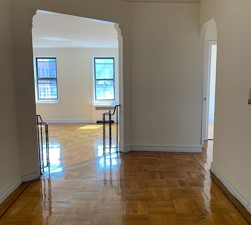 1st image of 60 Seaman Ave APT 4D