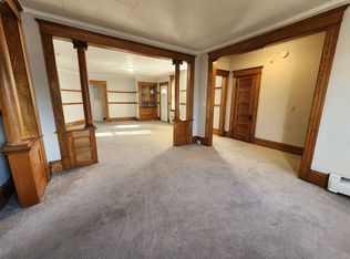 21 Dale St #1, Chicopee, MA 01020