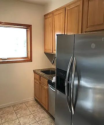 3rd image of 3034 Harding Ave