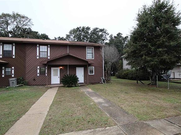 3rd image of 8105 Stonebrook Dr