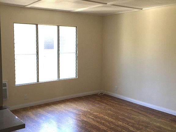 4th image of 726 N Alfred St APT 6