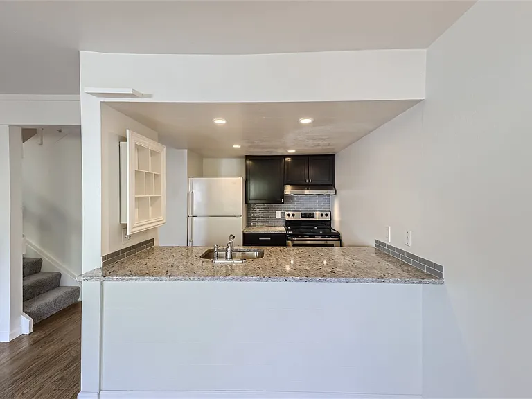 1111 Maxwell Ave #238 — Photo 6