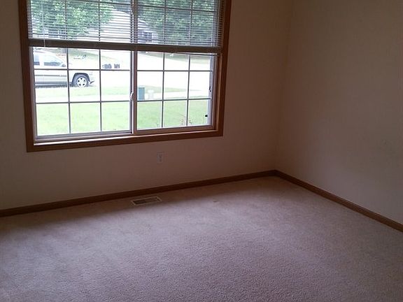 5th image of 531 W 30th St